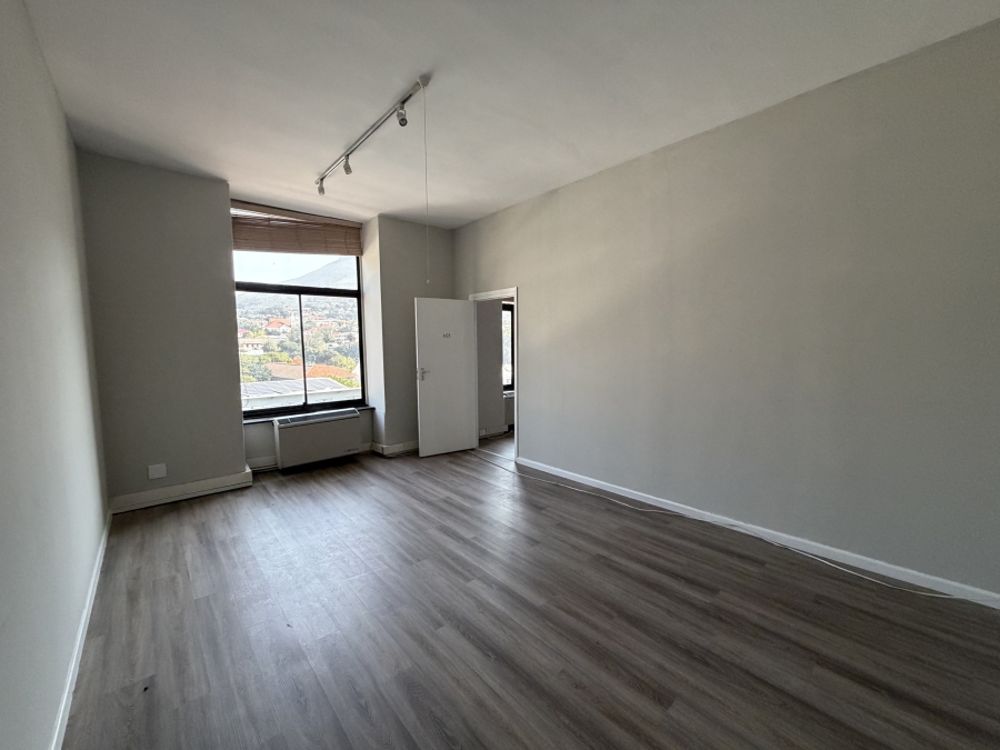To Let Commercial Property for Rent in Gardens Western Cape